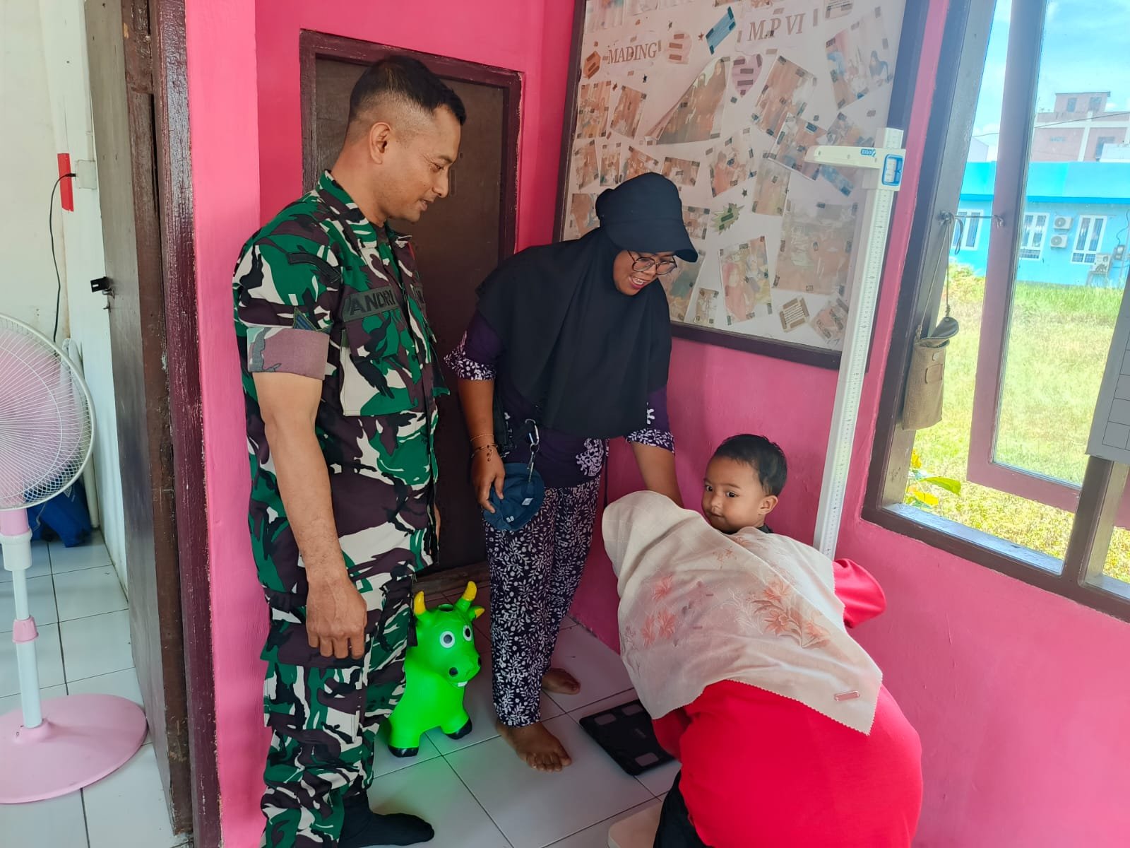 Tingkatkan Kesehatan Generasi Muda Babinsa Lakukan Pendampingan Pada Pelaksanaan Posyandu Tingkatkan Kesehatan Generasi Muda Babinsa Lakukan Pendampingan Pada Pelaksanaan Posyandu