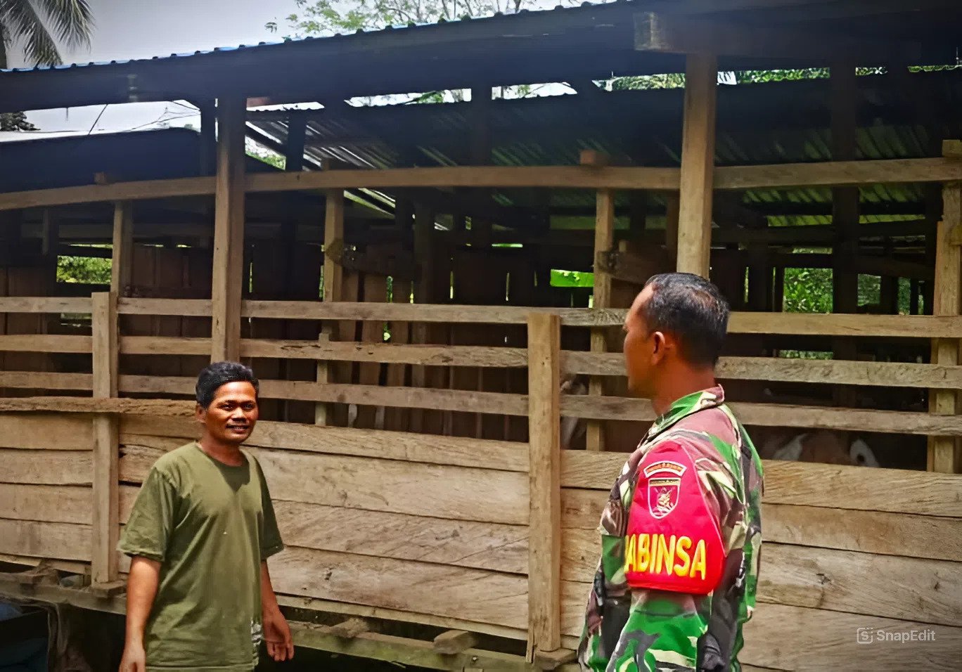 Bangun Kemandirian Ekonomi Masyarakat, Babinsa Giri Agung Berikan Motivasi