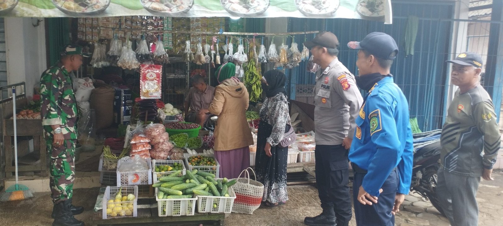 Keamanan Wilayah Diperkuat untuk Menjamin Kenyamanan Warga melalui Pam Ops Ketupat