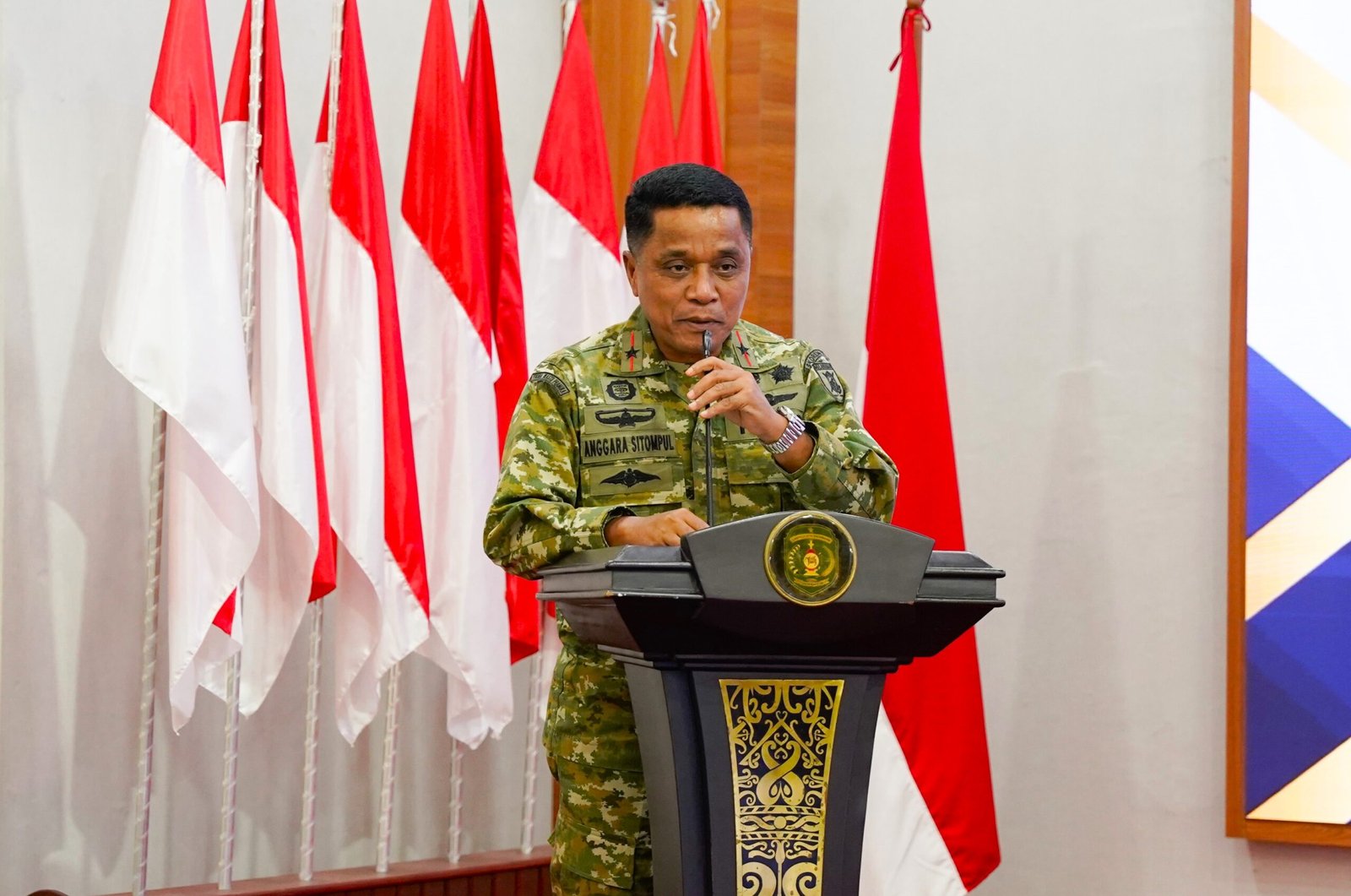 Dukung Pembinaan Karakter, Danrem 091/ASN Hadiri Seminar Kepemimpinan Kepemudaan Kristen