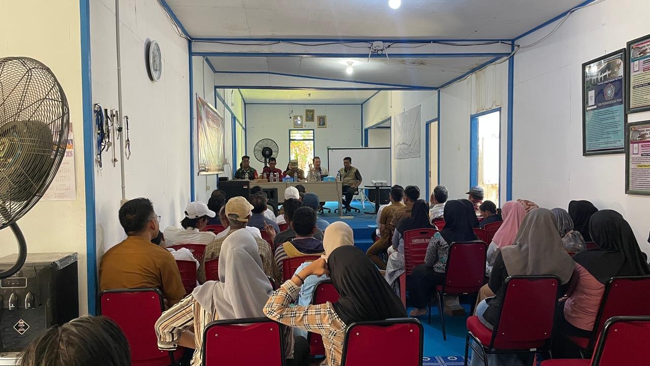 Babinsa Senoni Dampingi Pemdes Dalam Musrendes, Pastikan Aspirasi Warga Tersalurkan