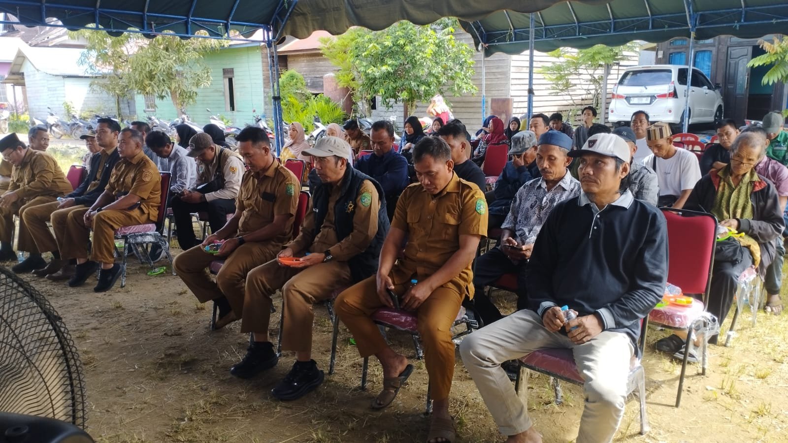 Babinsa Dukung Pembangunan Desa, Hadiri Musrenbangdes Serap Aspirasi Warga