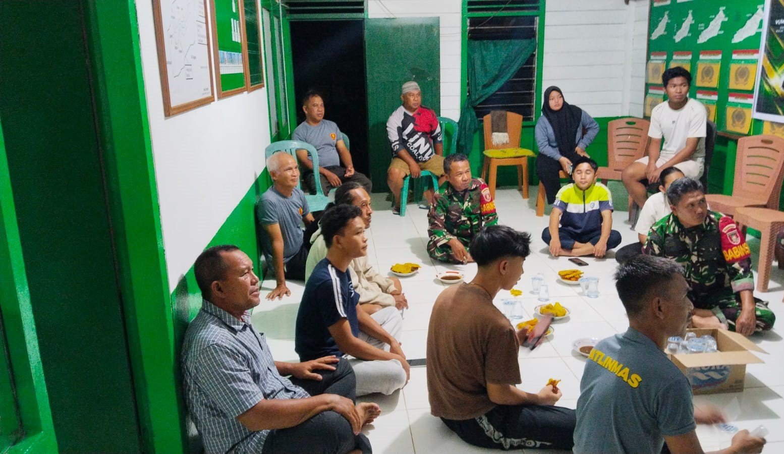Bersatu Dalam Kebersamaan, TNI Dan Rakyat Nobar Piala Dunia