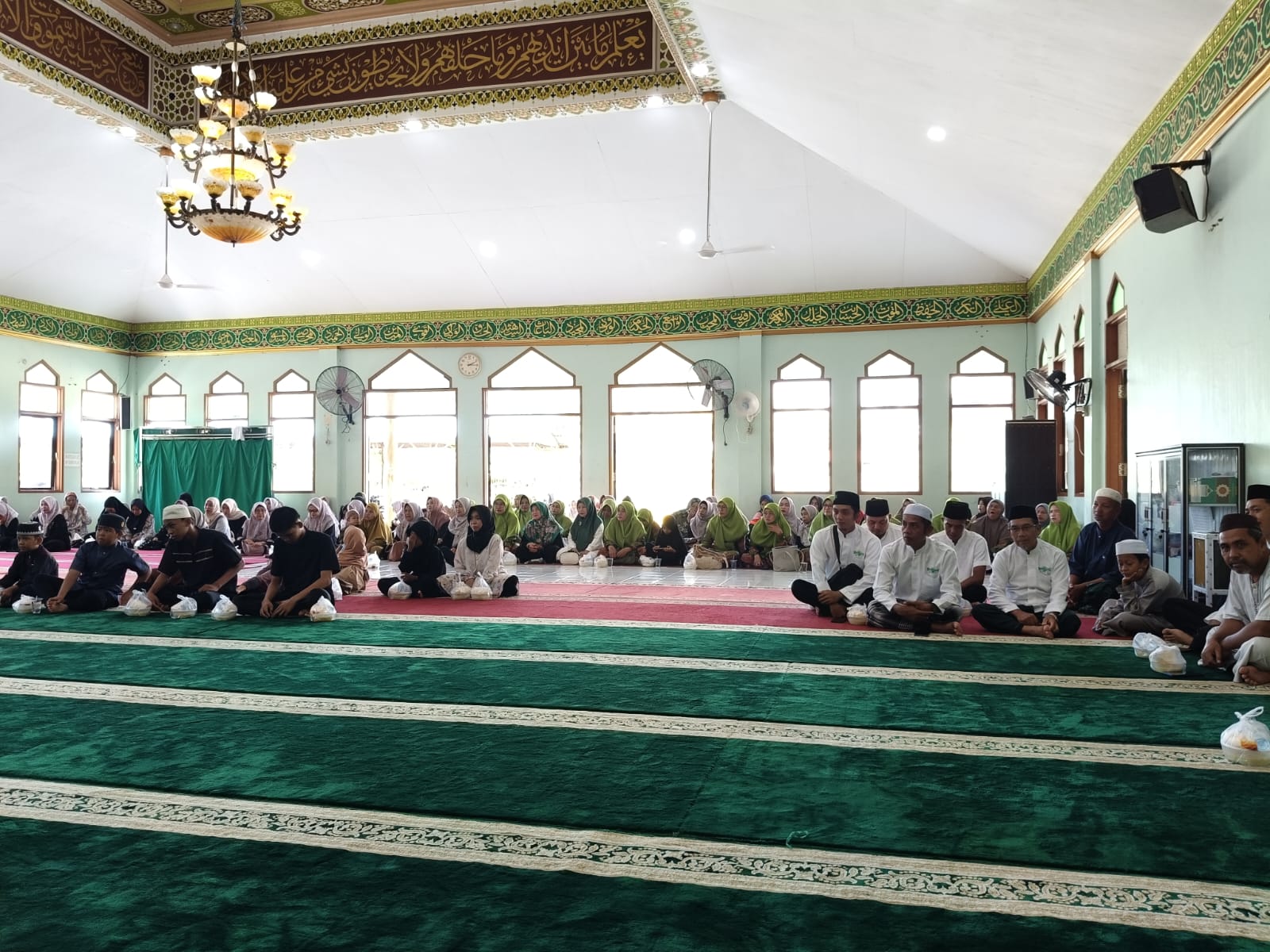 Babinsa Hadiri Doa Bersama Sebagai Bentuk Penguatan Silaturahmi Di Peringatan 10 Muharam